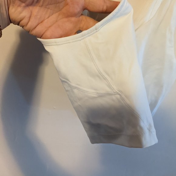 White crop tank top bralette - Picture 4 of 5